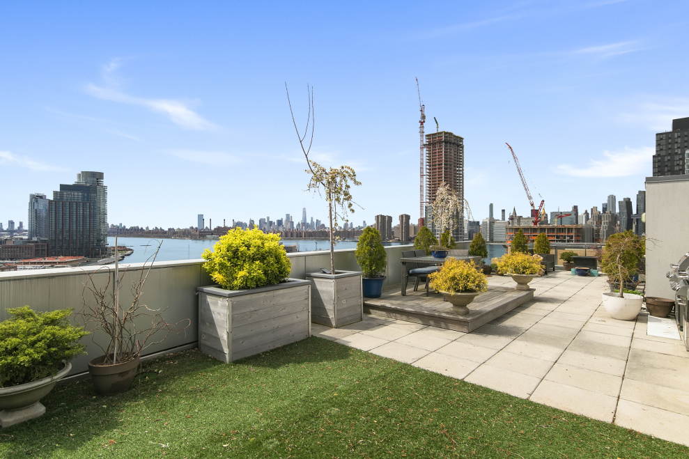 Murano 5-19 Borden Ave, Queens, NY 11101 - Photo 21 of 27