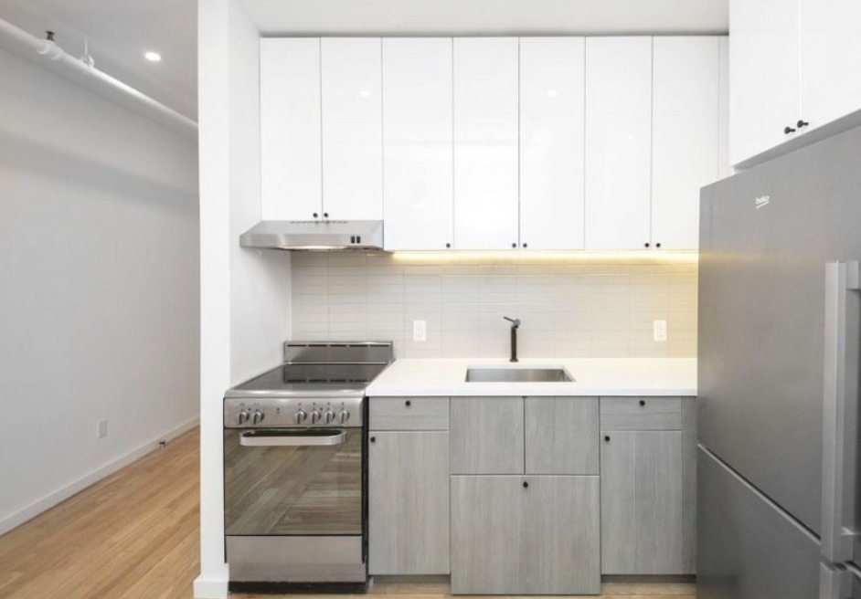 584 Myrtle Avenue, Unit 3C Brooklyn, NY 11205 - Photo 1 of 8