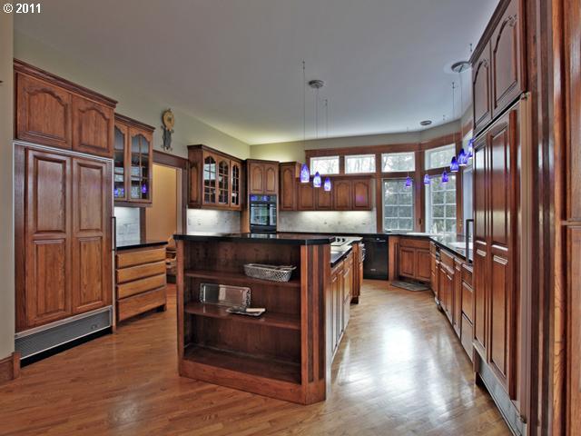 221 Northwest Miller Road Portland, OR 97229 - Photo 11 of 15 Gallery Image 11