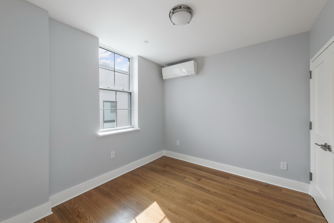 25 Lexington Avenue, Unit 503 Brooklyn, NY 11238 - Photo 7 of 11
