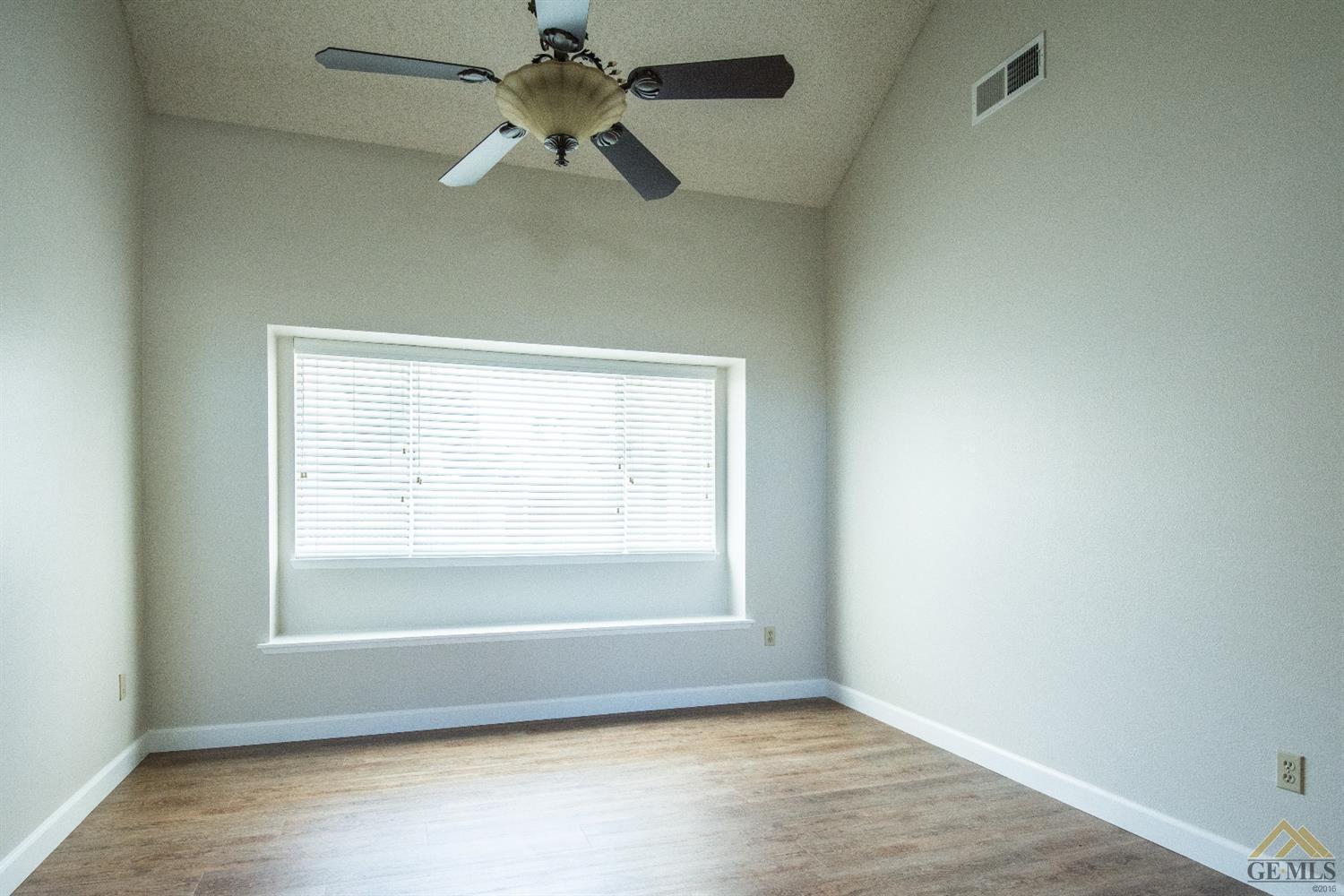 2501 Mountain Oak Road Bakersfield, CA 93311 - Photo 13 of 20