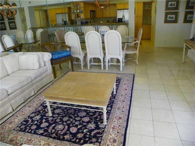 520 Brickell Key Drive, Unit A905 Miami, FL 33131 - Photo 6 of 8