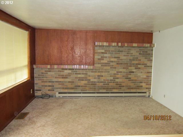 619 Northwest 3rd Street Pendleton, OR 97801 - Photo 7 of 8
