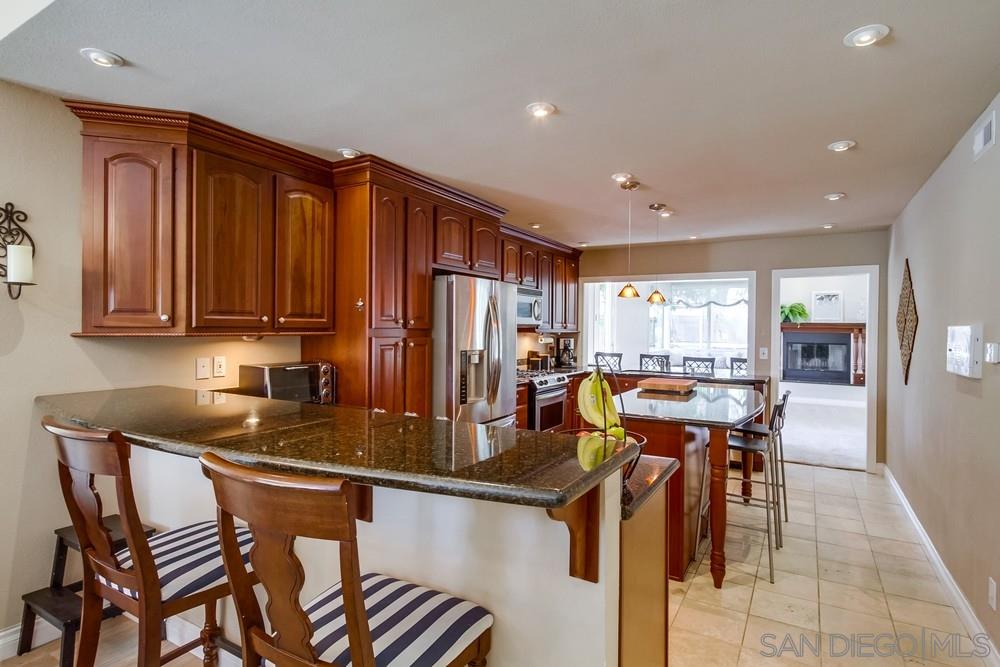 14290 Woodcreek Road Poway, CA 92064 - Photo 5 of 25 Gallery Image 5