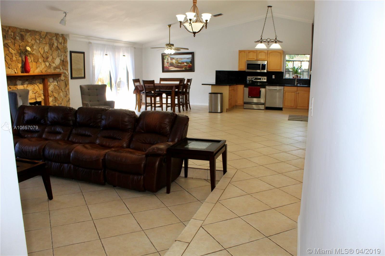 Loggers Run, Boca Raton, FL 33428 Compass