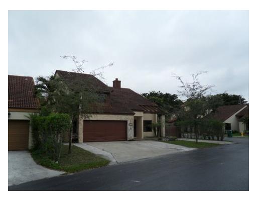 15038 Southwest 89th Ter Road Miami, FL 33196 - Photo 2 of 17
