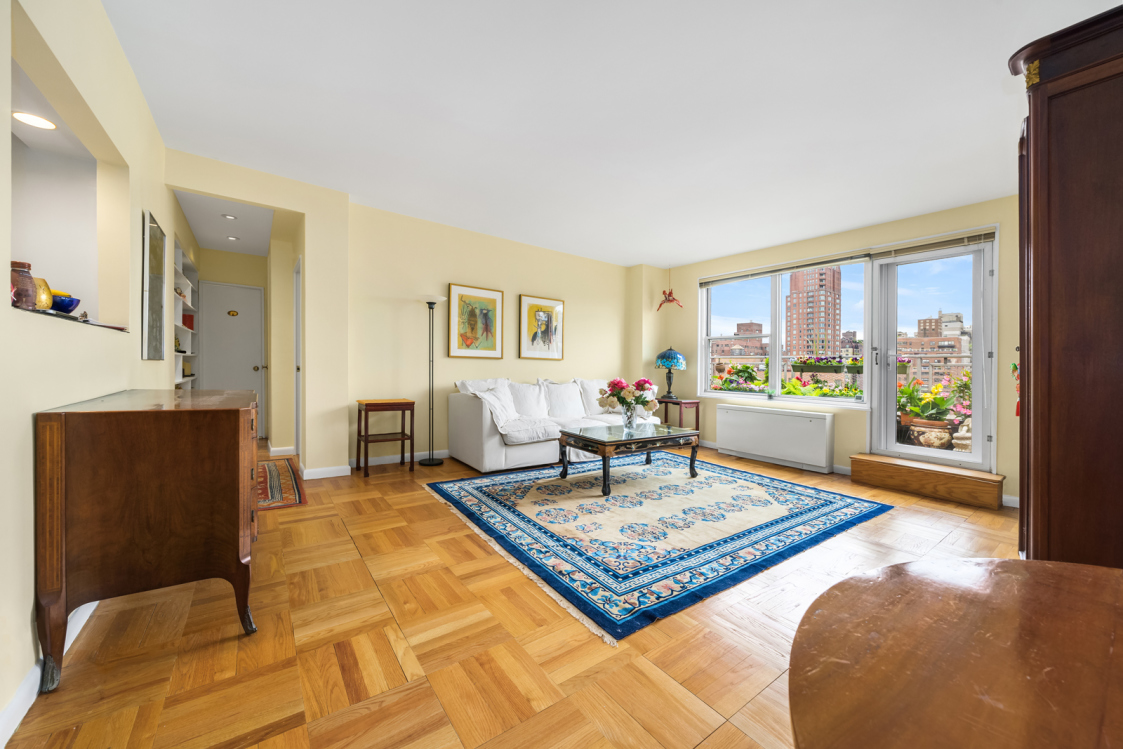207 East 74th Street, Unit PHA Manhattan, NY 10021 - Photo 8 of 15