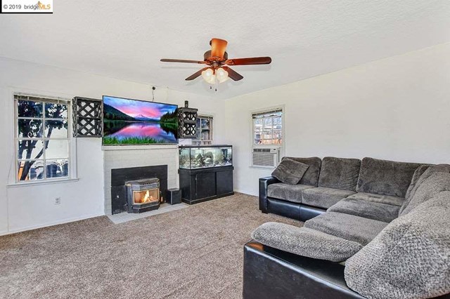 307 Delta Avenue Isleton, CA 95641 - Photo 6 of 27