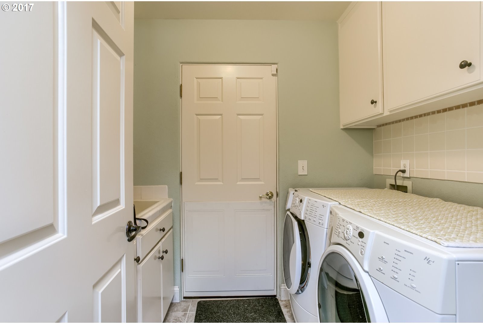 4301 Innsbruck Ridge Medford, OR 97504 - Photo 11 of 29 Gallery Image 11