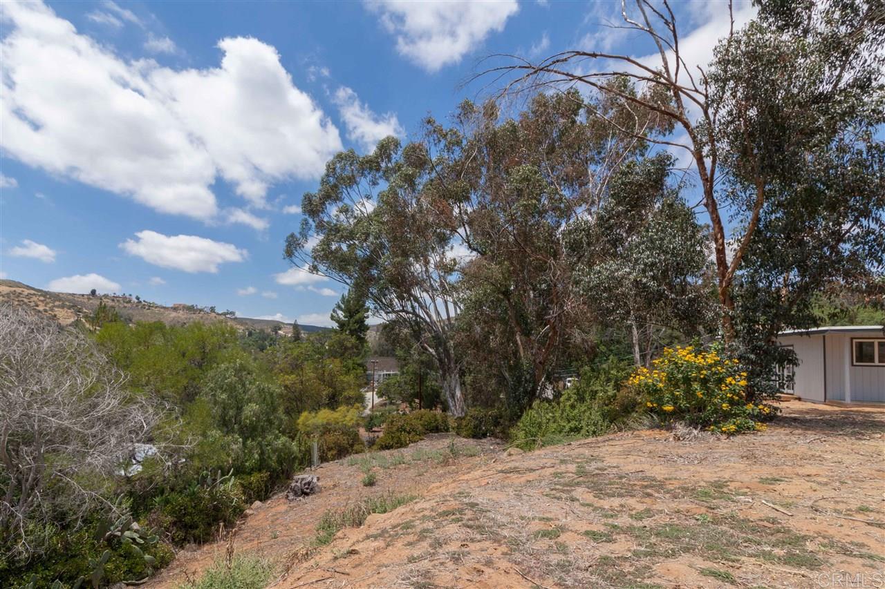 11257 Manzanita Road Lakeside, CA 92040 - Photo 21 of 25