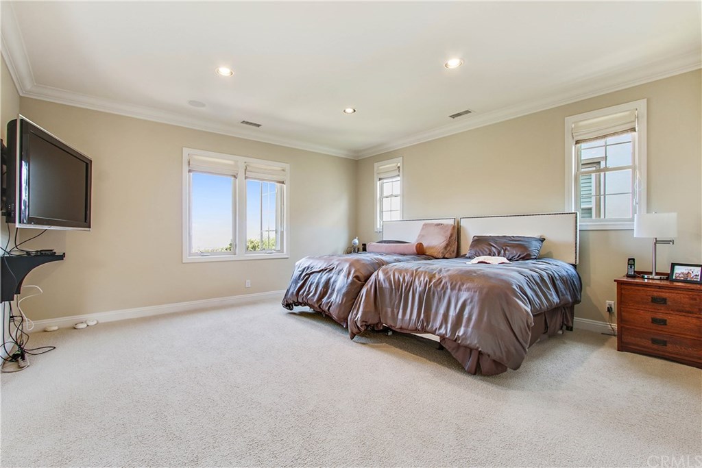 29 Summer House Irvine, CA 92603 - Photo 24 of 38