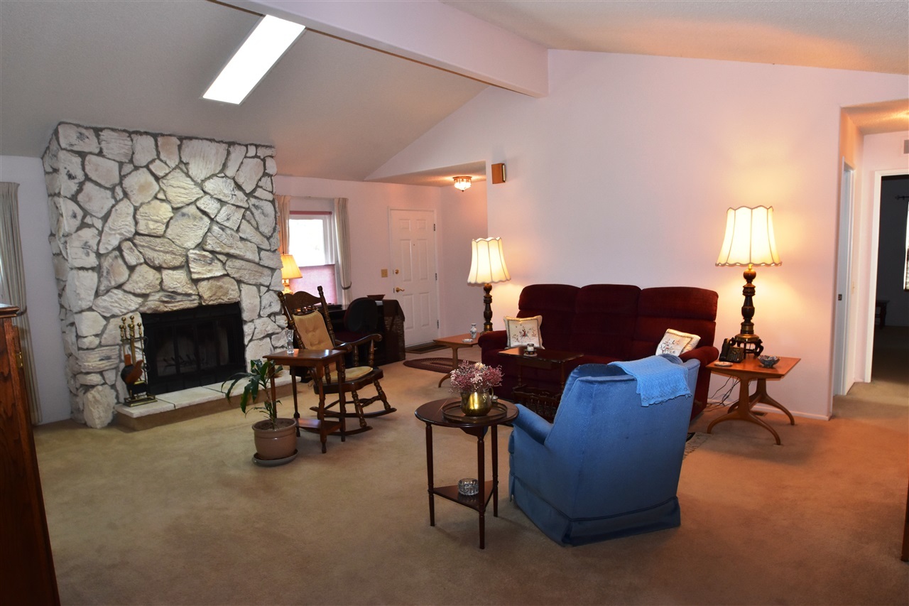 2286 Morgan Road Carlsbad, CA 92008 - Photo 8 of 25 Gallery Image 8