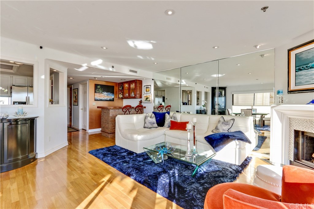 1230 East Ocean Boulevard, Unit 201 Long Beach, CA 90802 - Photo 3 of 17