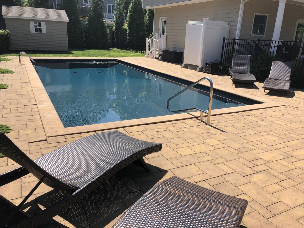 4315 Noyack Road Sag Harbor, NY 11963 - Photo 10 of 11