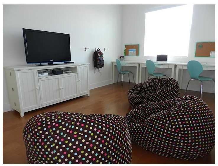 Olympia Wellington, FL 33414 - Photo 9 of 17