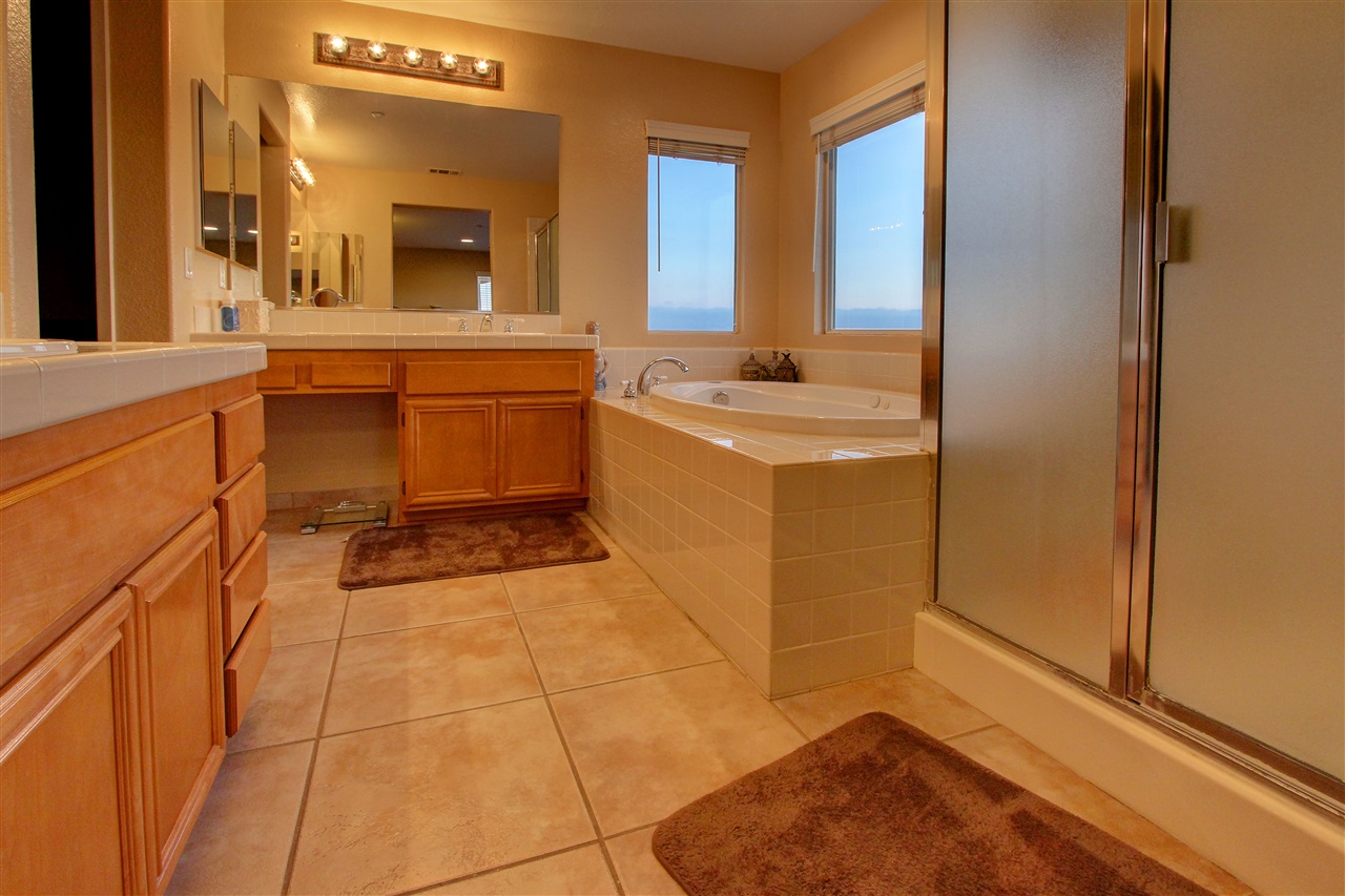 10043 Challenger Circle Spring Valley, CA 91978 - Photo 11 of 25