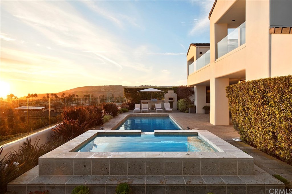 27 Gavina Dana Point, CA 92629 - Photo 13 of 55