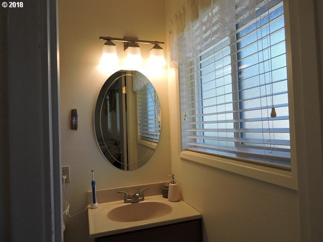 2871 Greenbriar Street, Unit 4400 Reedsport, OR 97467 - Photo 17 of 31 Gallery Image 17