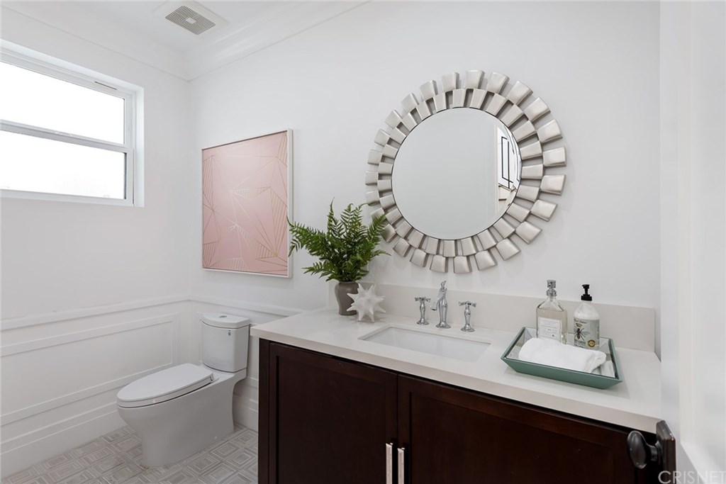 4537 Ben Avenue Studio City, CA 91607 - Photo 32 of 50