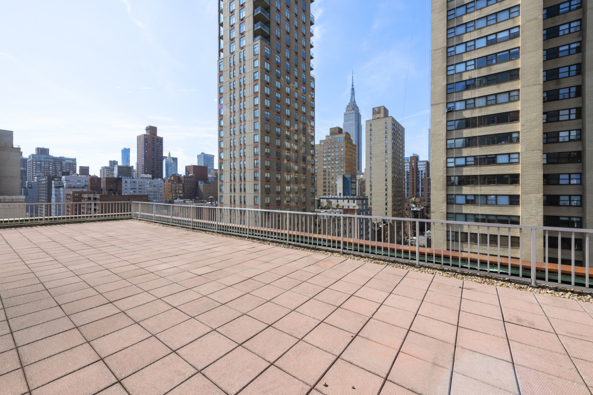 201 E 37th St, Manhattan, NY 10016 - Photo 4 of 4