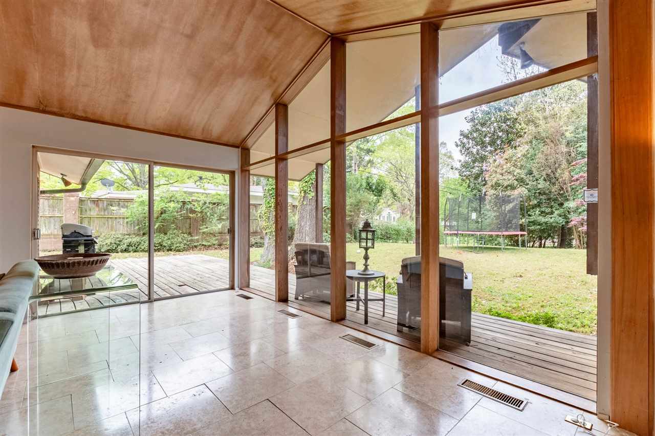 4901 Lake Drive Memphis, TN 38117 - Photo 9 of 22