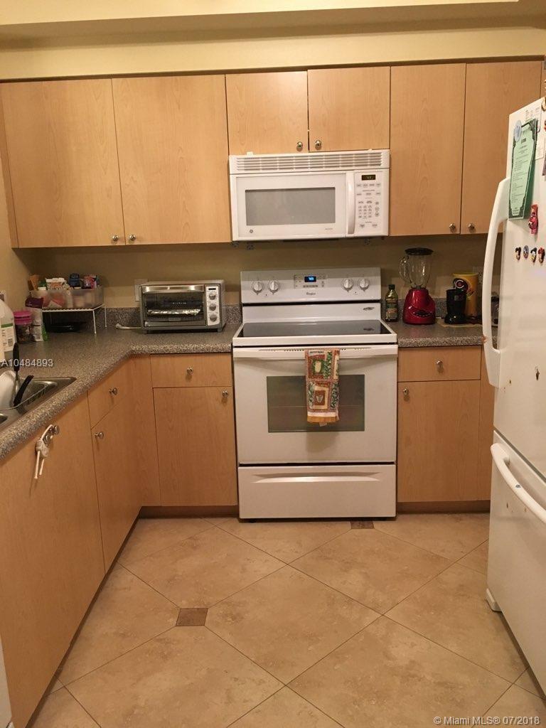 8070 North Nob Hill Road, Unit 104 Tamarac, FL 33321 - Photo 12 of 22
