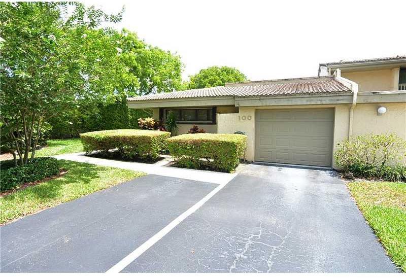 Emerald Hills Hollywood, FL 33021 - Photo 2 of 30