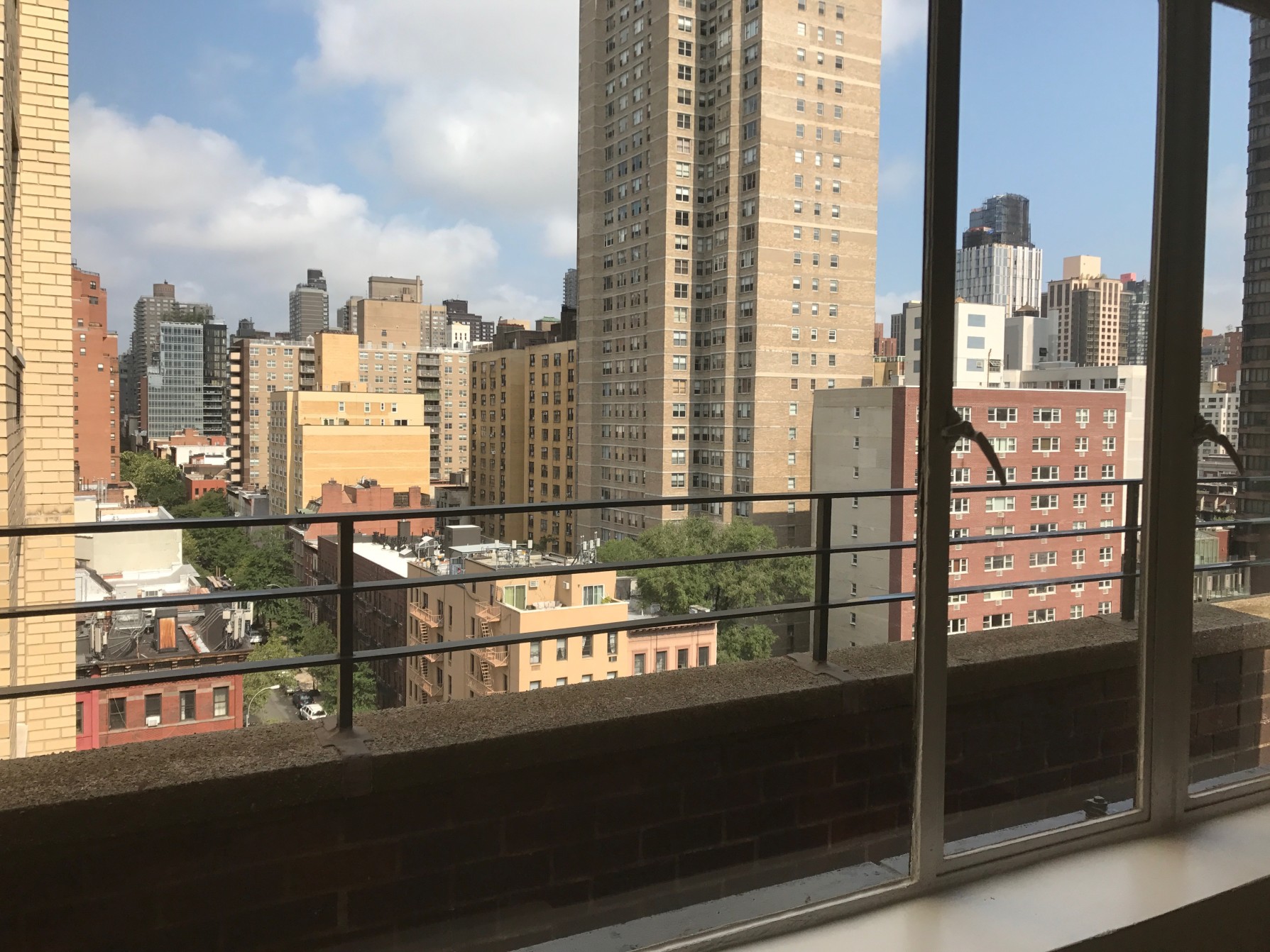 510 East 85th Street, Unit PH2 Manhattan, NY 10028 - Photo 6 of 11