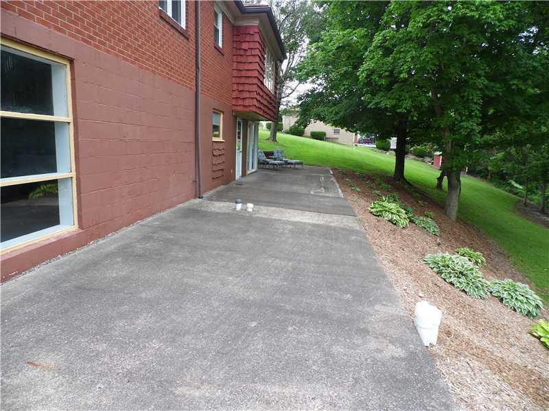 123 Crossridge Road Charleroi, PA 15022 - Photo 24 of 24 Gallery Image 24