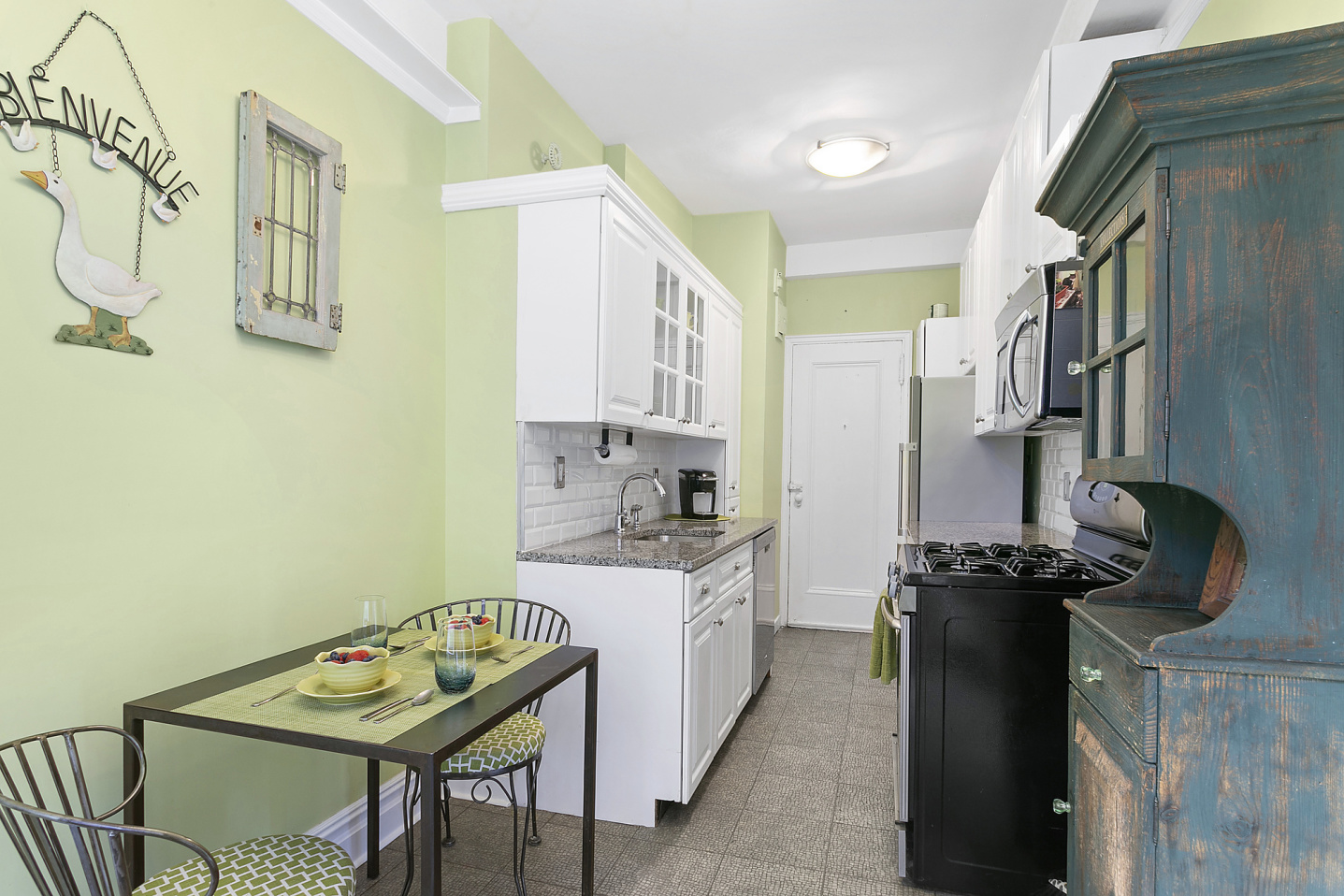 215 West 75th Street, Unit 4C Manhattan, NY 10023 - Photo 4 of 16