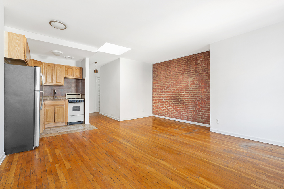 323 West 80th Street, Unit 6W Manhattan, NY 10024 - Photo 1 of 8
