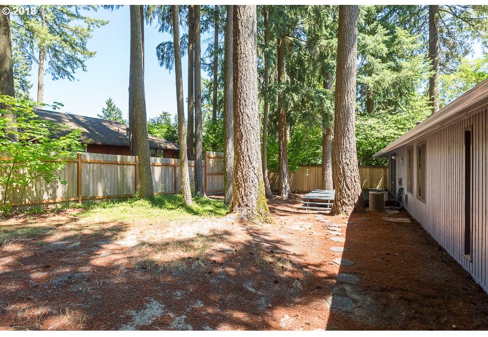 5765 Southwest Glenbrook Road Beaverton, OR 97007 - Photo 27 of 32 Gallery Image 27