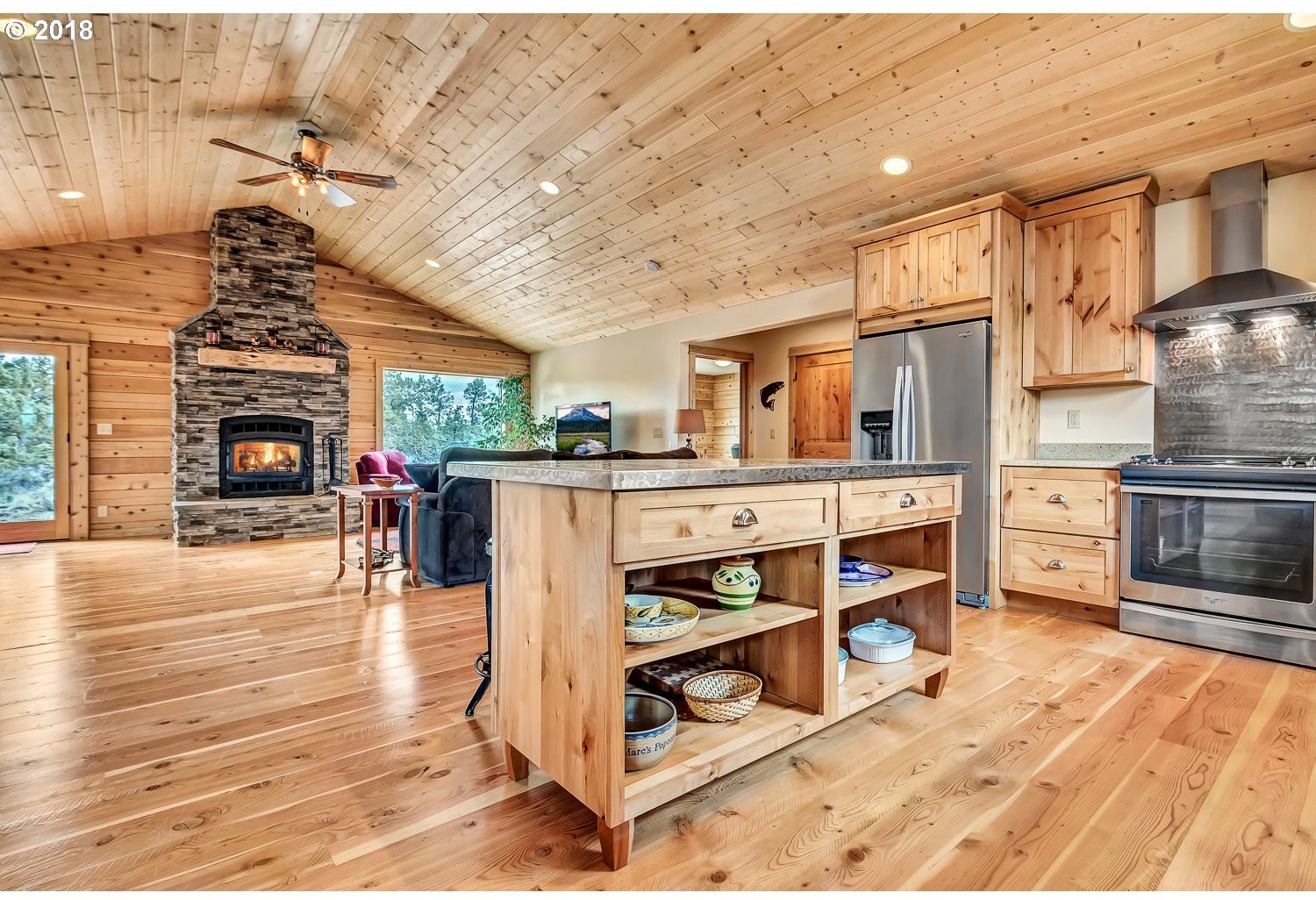 21570 Dale Road Bend, OR 97701 - Photo 22 of 25 Gallery Image 22