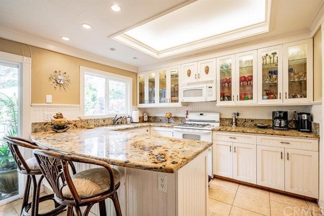 $925,000 | 208 Susannah Place, Costa Mesa, CA 92627