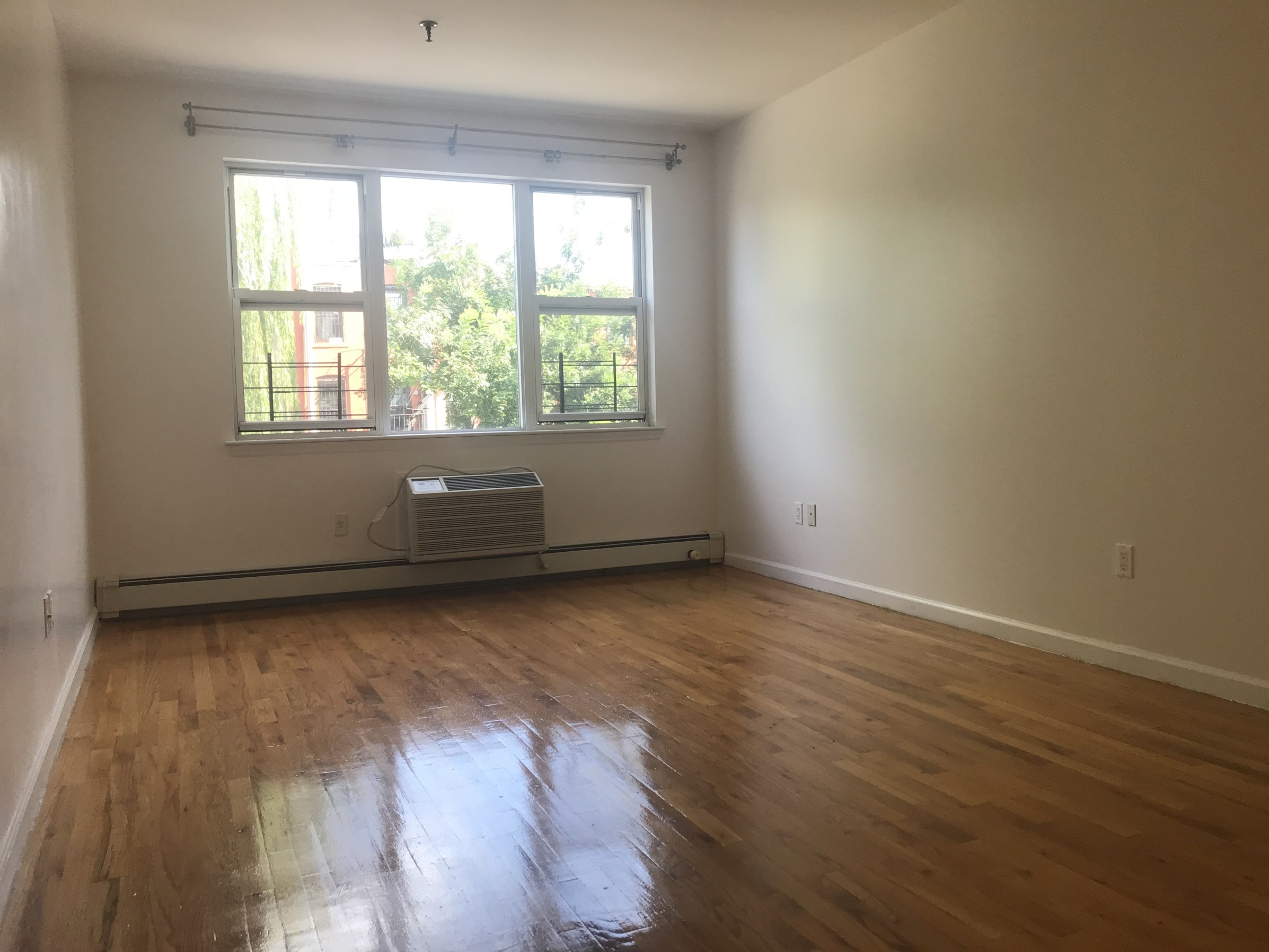 109 Union Street, Unit 2B Brooklyn, NY 11231 - Photo 2 of 5