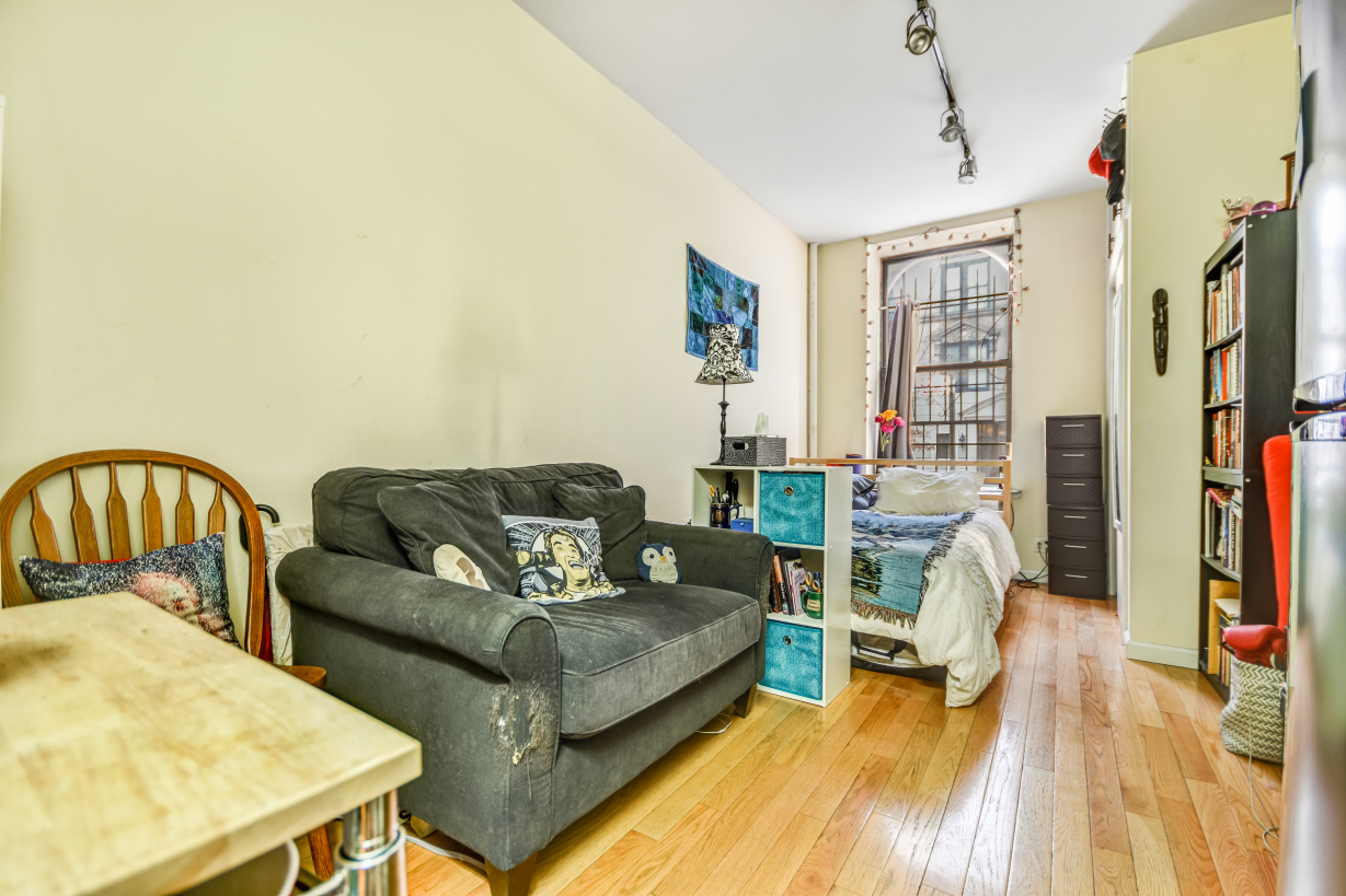 334 East 94th Street, Unit 1C Manhattan, NY 10128 - Photo 1 of 6