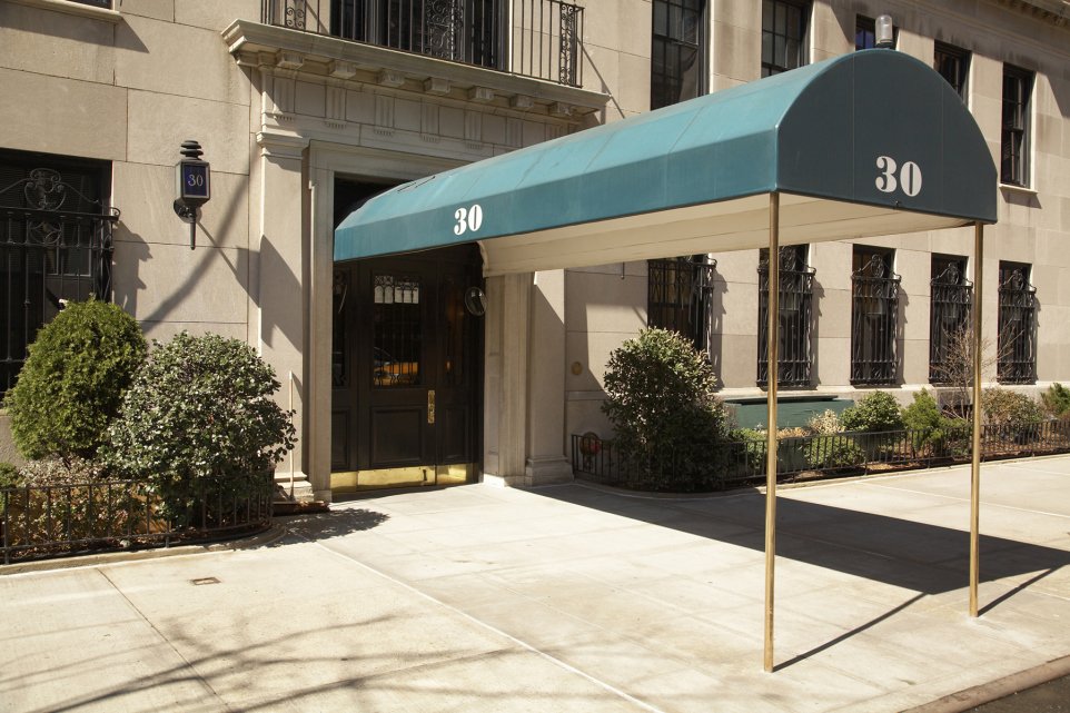 30 Sutton Place, Unit 14C Manhattan, NY 10022 - Photo 9 of 10