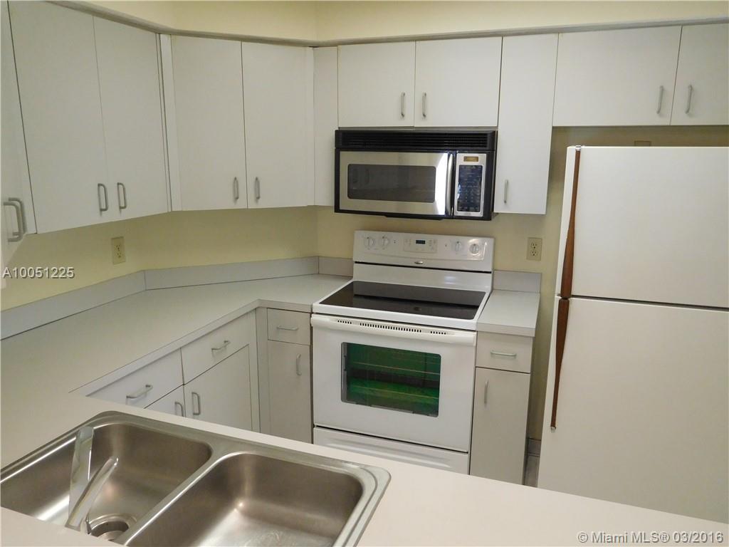 9759 Southwest 138th Avenue, Unit HB2R Miami, FL 33186 - Photo 6 of 15