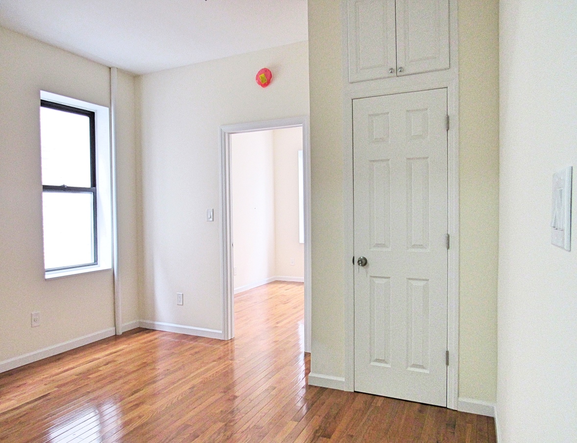 40-11 25th Avenue, Unit 5 Queens, NY 11103 - Photo 4 of 8