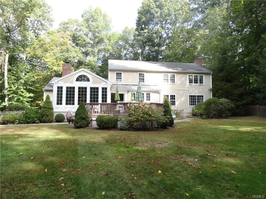 36 Fox Run Road Pound Ridge, NY 10576 - Photo 3 of 9