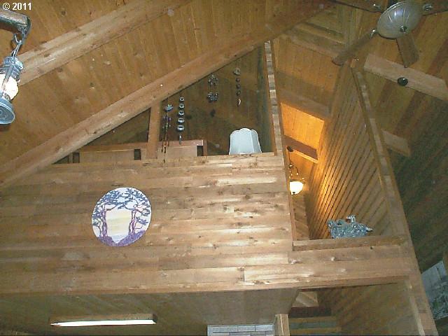 81033 Shadybrook Road Tygh Valley, OR 97063 - Photo 8 of 16 Gallery Image 8