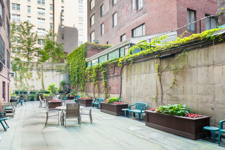 333 E 55th St, Manhattan, NY 10022 - Photo 8 of 8