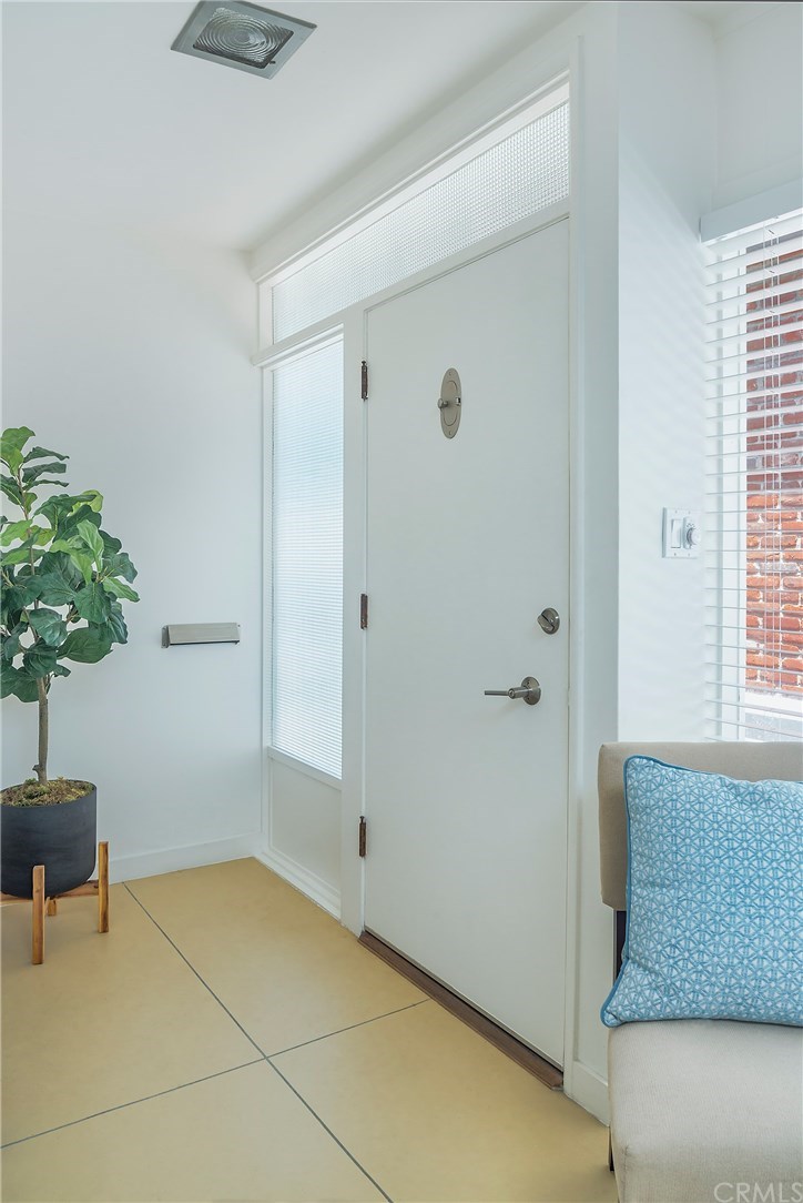 34 58th Place Long Beach, CA 90803 - Photo 12 of 27