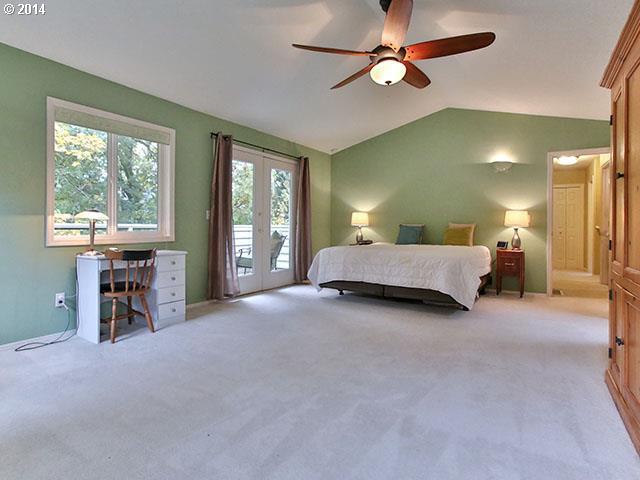 2715 Southwest Streamside Drive Portland, OR 97219 - Photo 15 of 16 Gallery Image 15