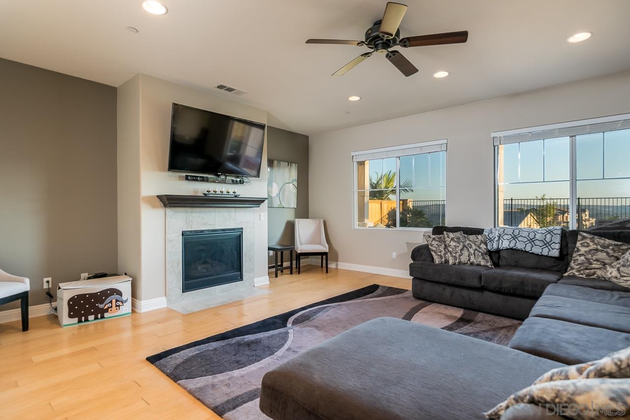 1014 Bellingham Drive Oceanside, CA 92057 - Photo 5 of 25