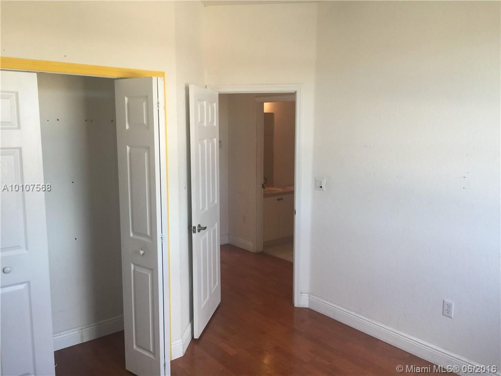 9173 Southwest 152nd Path Miami, FL 33196 - Photo 12 of 17 Gallery Image 12