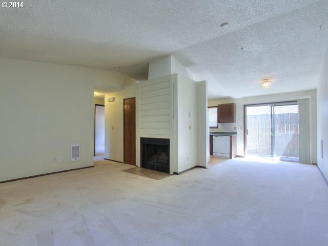 2705 Southwest Spring Garden Street Portland, OR 97219 - Photo 6 of 12 Gallery Image 6