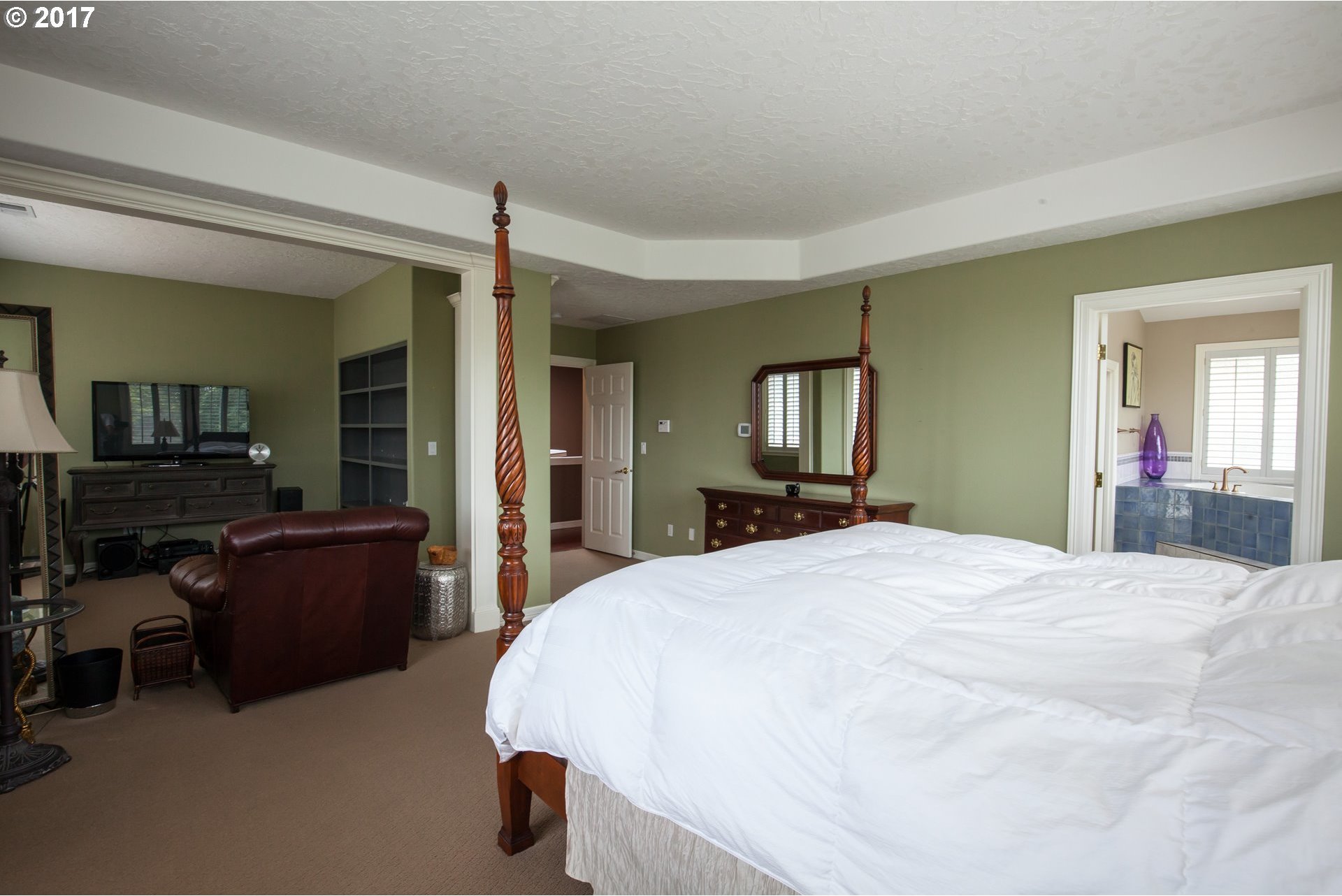 8222 Northwest Ridgetop Court Portland, OR 97229 - Photo 16 of 30