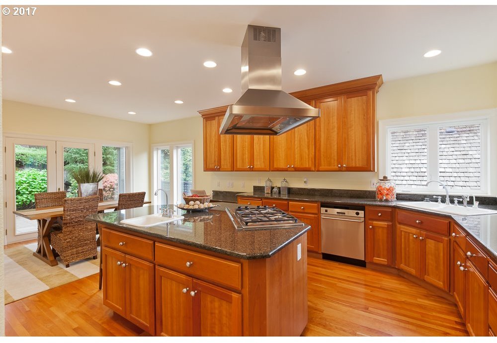 8612 Southwest Fair Ridge Way Portland, OR 97223 - Photo 13 of 32 Gallery Image 13