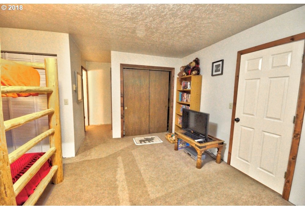 72910 East Village Loop Road Rhododendron, OR 97049 - Photo 21 of 32